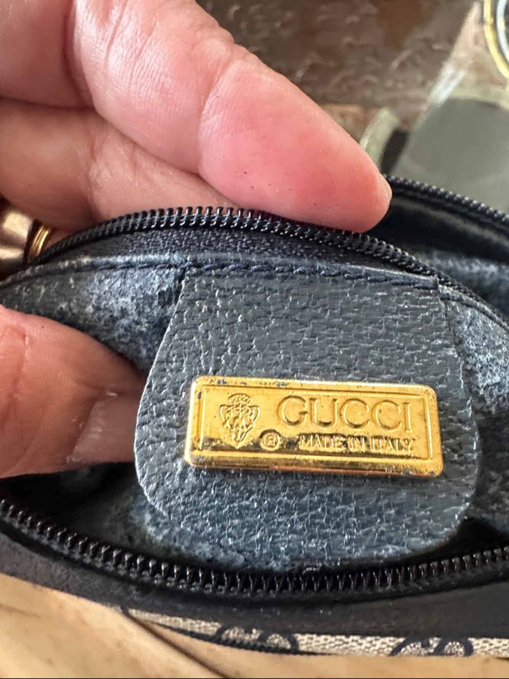 Vintage Gucci Ophidia Web
GG Supreme Navy Canvas
Crossbody Bag - Picture 12 of 17
